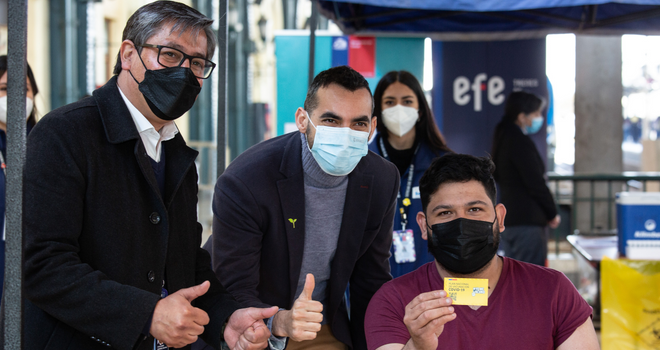 Subsecretario de Salud Pública concurre a operativo de vacunación y testeo contra el Covid-19 en la Estación Central